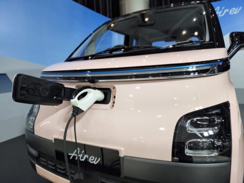 wuling-air-ev-charging port